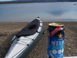 富士と本栖湖とカヤックとビール
