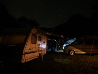本栖湖キャンプ場夜景